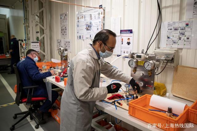 除了口罩和呼吸機(jī)的嚴(yán)重短缺，美國(guó)又暴露出一大問題(圖2)